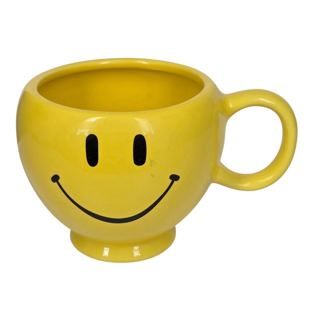 TELEFLORA SMILEY FACE MUG – YELLOW CERAMIC – 20oz – RETRO GIFT COLLECTIBLE